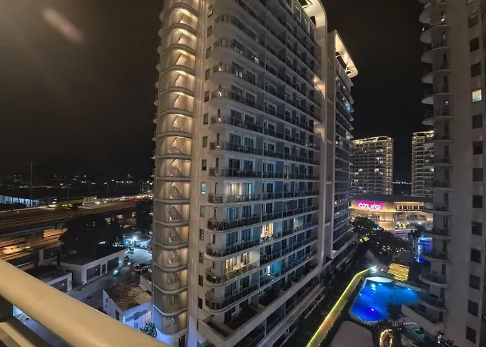 Azure 1br *